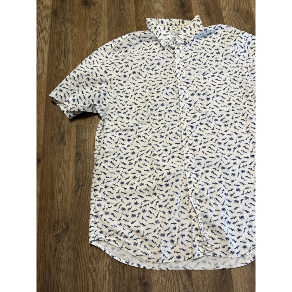 Old Navy Button Down Shirt Mens Large White Blue Scuba Shark Sea Life Excellent - Picture 3 of 11